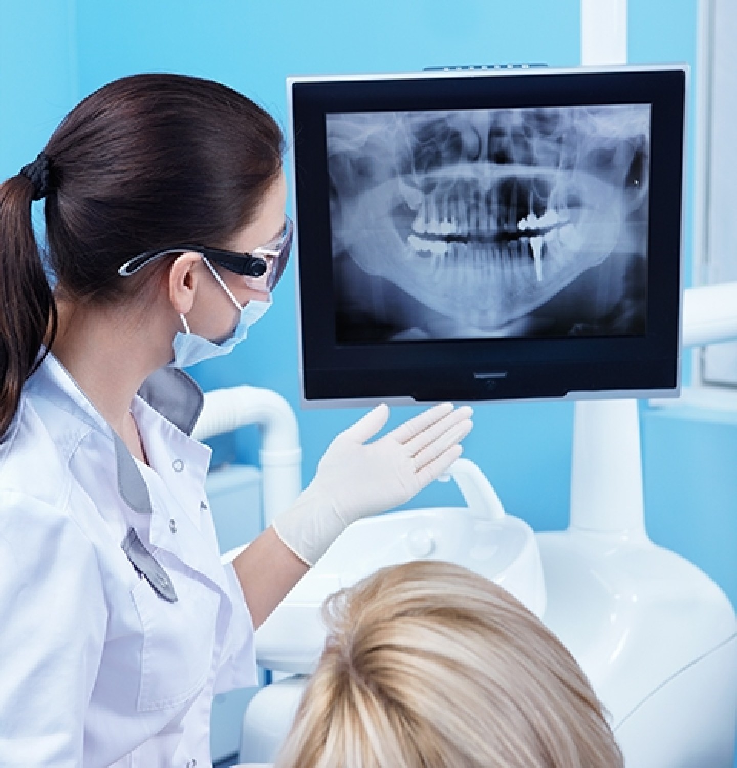 family-cosmetic-dentistry-in-beaumaris-bc-dental-big-3