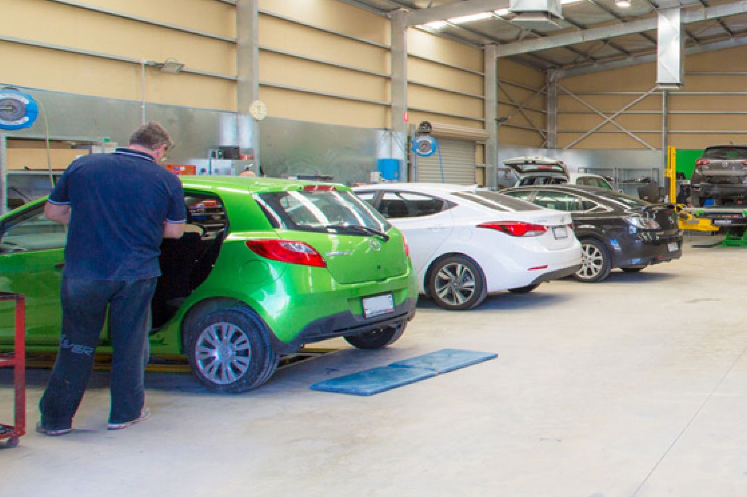 best-crash-repair-in-holden-hill