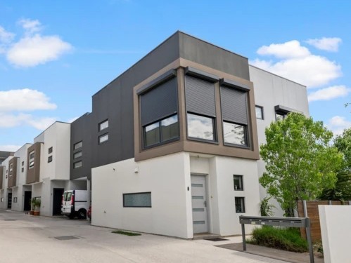 gain-in-depth-market-insights-to-sell-property-in-stepney