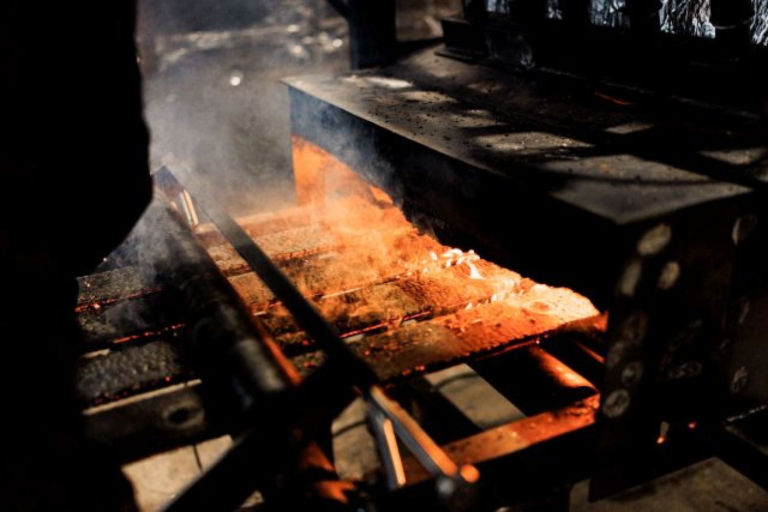 elegante-y-duradero-madera-carbonizada-disenos