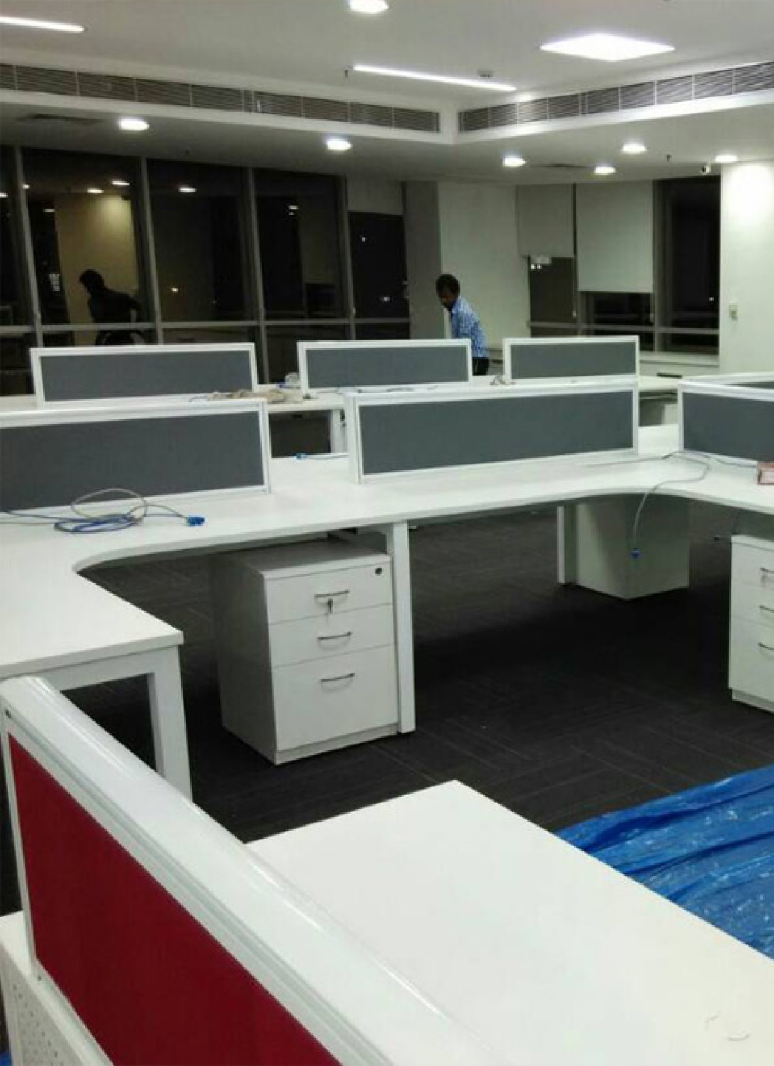 modular-office-furniture-manufacturers-noida