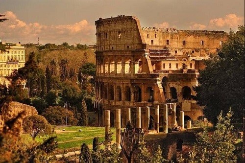 immerse-yourself-in-romes-history-explore-unique-tours-and-packages-with-our-colosseum-official-website