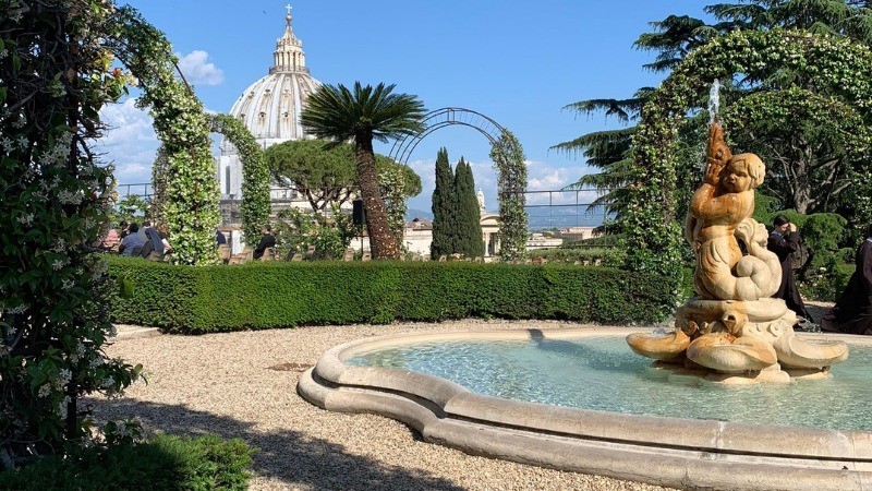 gain-priority-access-and-skip-the-lines-with-our-customized-vatican-tours