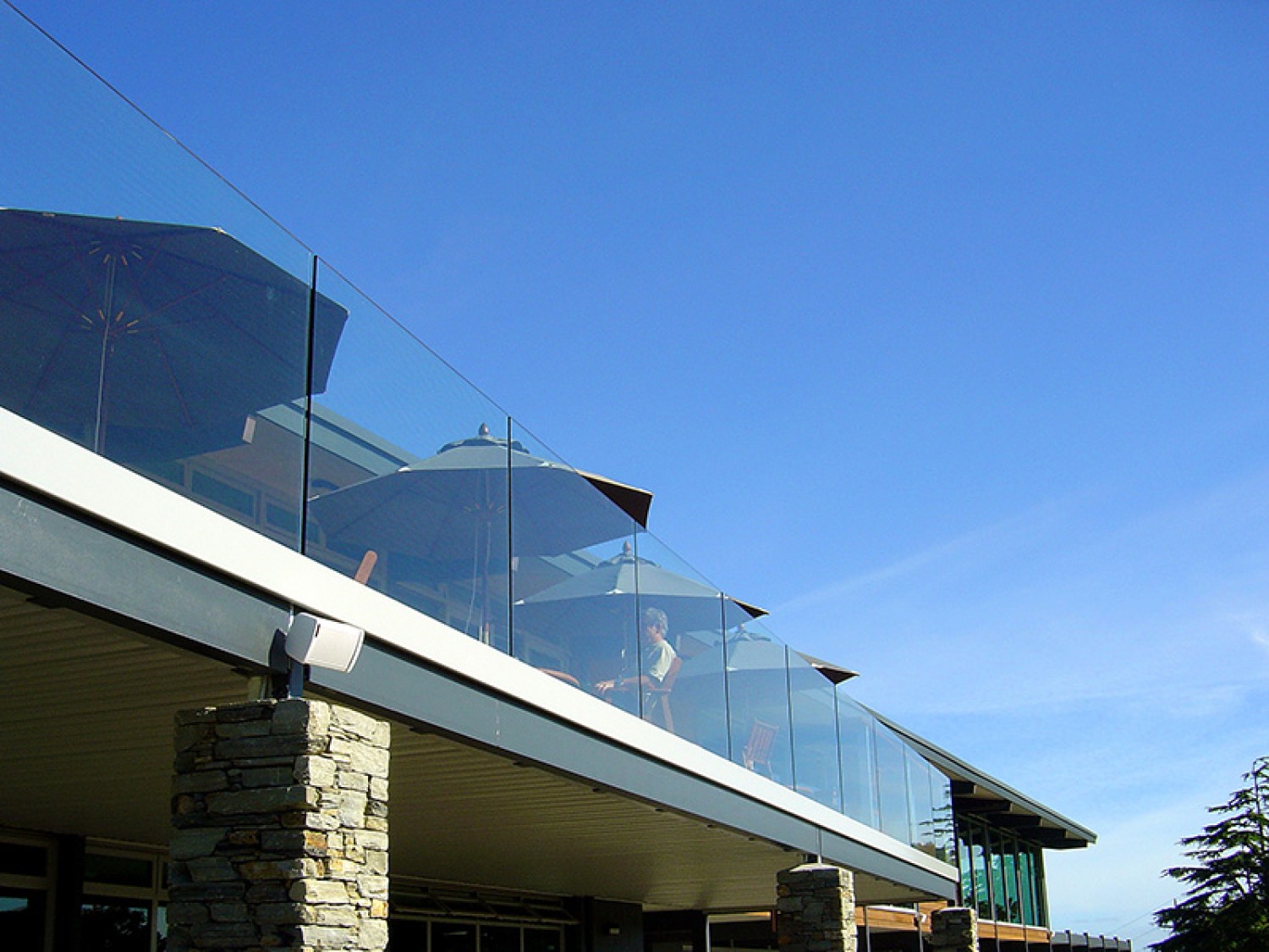 looking-for-a-durable-glass-balustrade