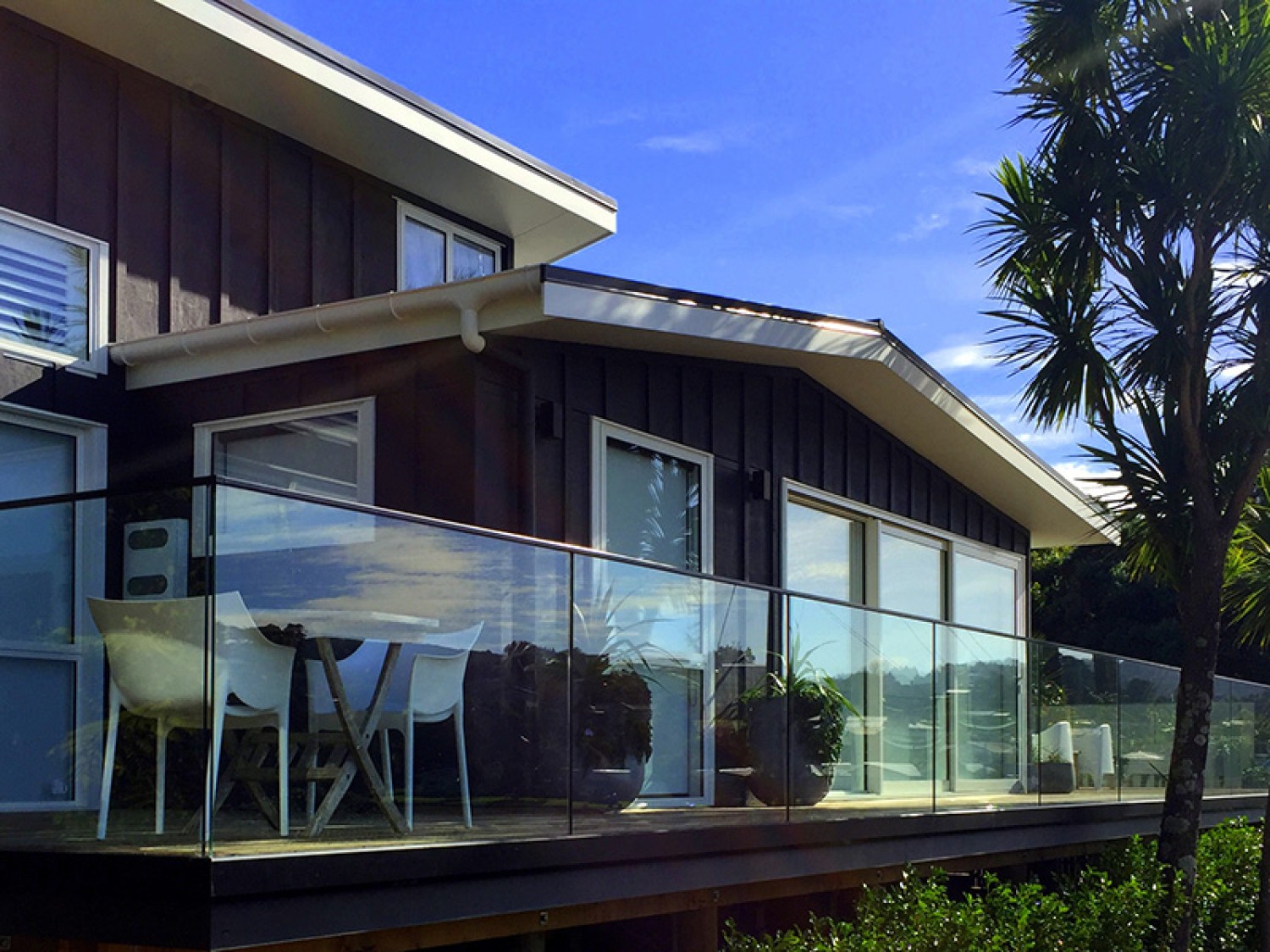 looking-for-a-durable-glass-balustrade