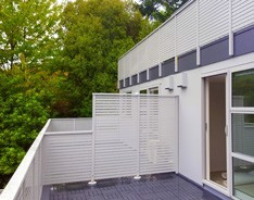 ensure-comprehensive-safety-and-privacy-for-your-homes-with-the-euro-slat-screens-and-fences