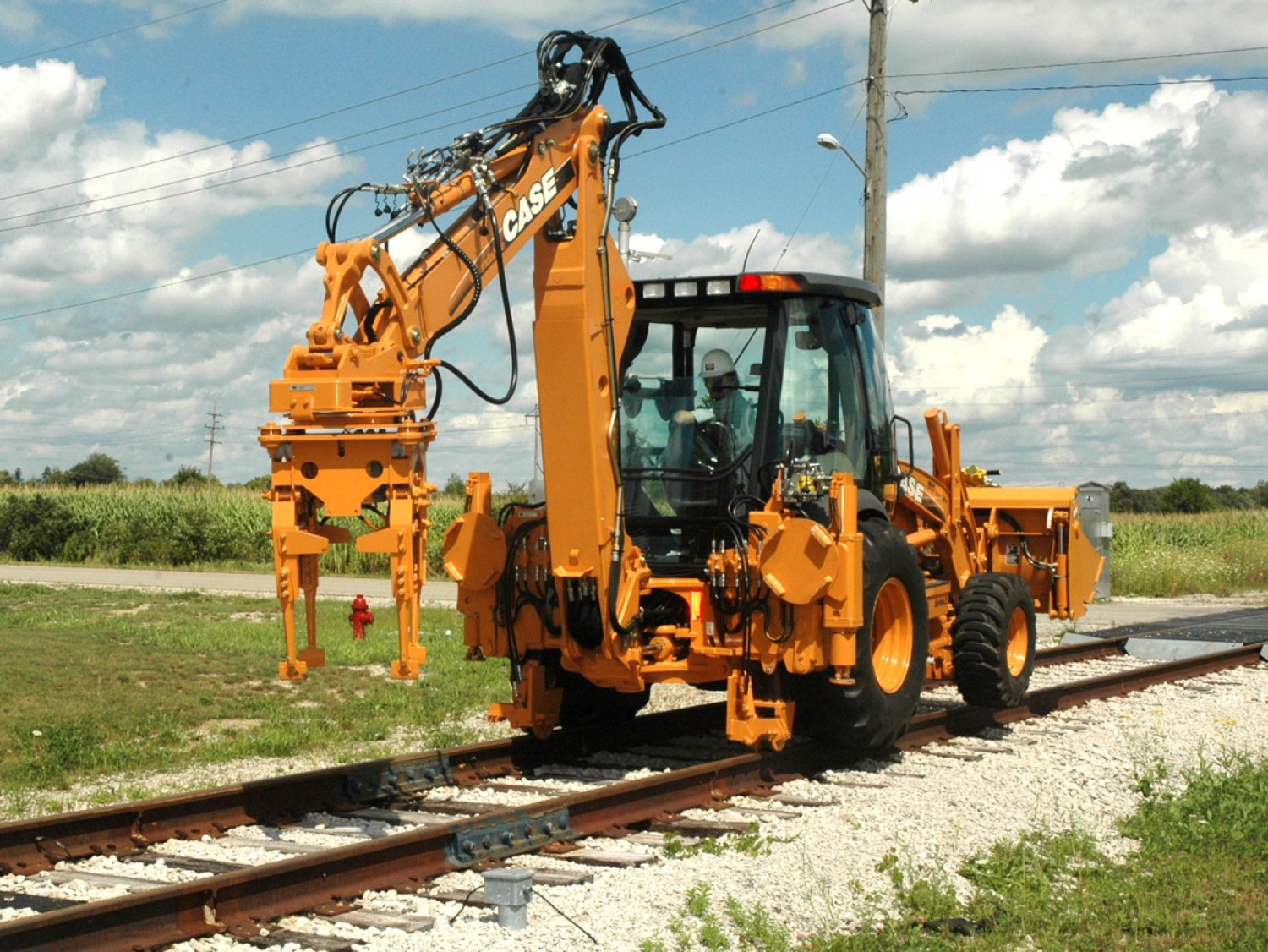 hi-rail-swing-loader-solutions-by-mitchell-railgear
