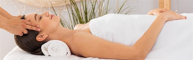 do-you-want-to-learn-what-is-holistic-massage-come-to-qsmh2-to-join-a-course