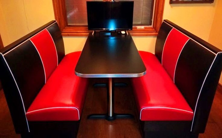 buy-our-highly-resilient-1950s-diner-table-and-chairs-in-distinct-colors-and-styles